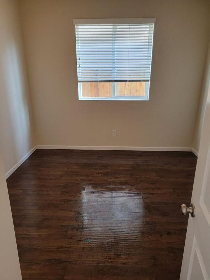 12281 Se Olympic St - Photo 2 of 13