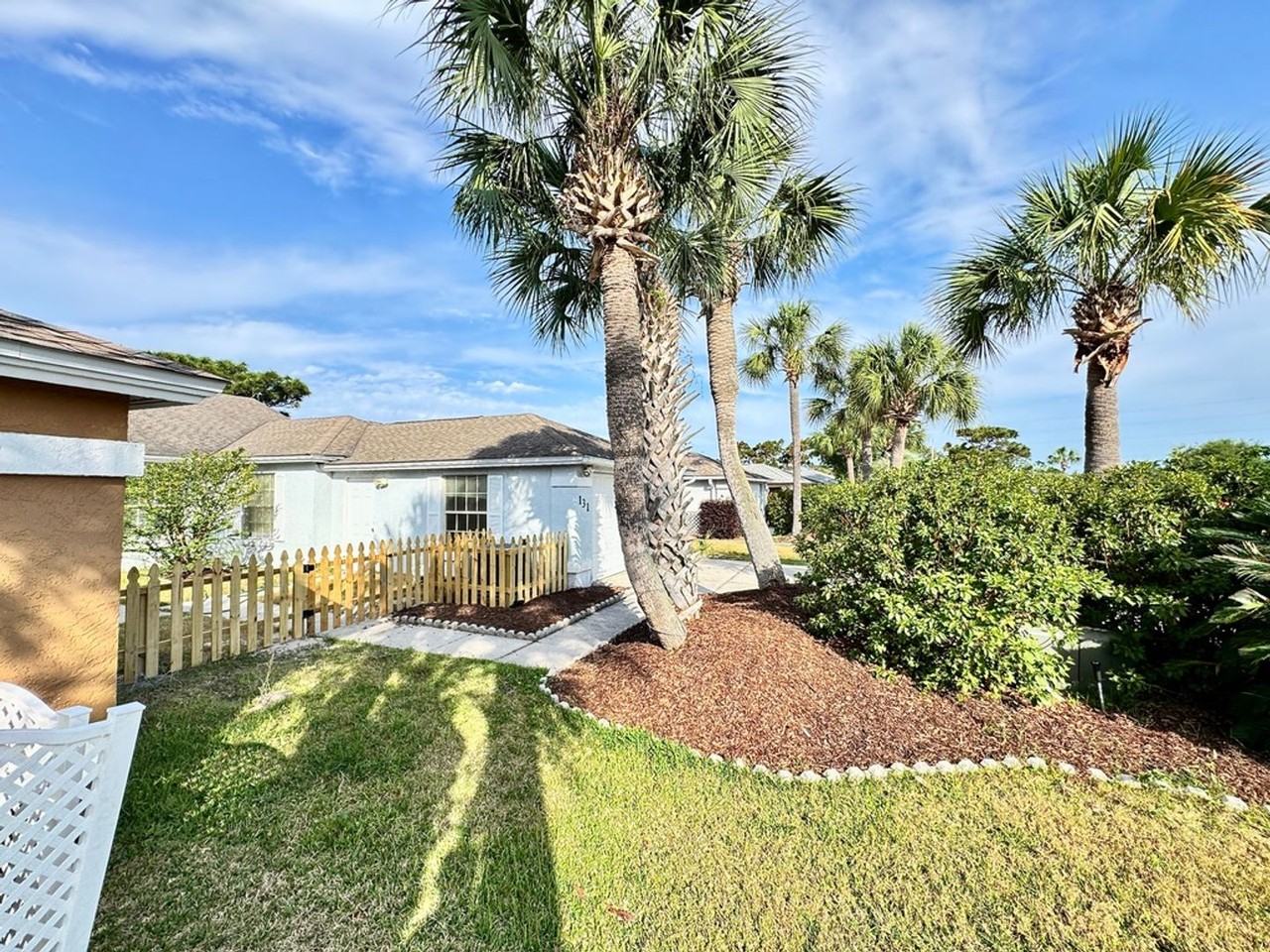131 Glades Turn - Photo 3 of 38
