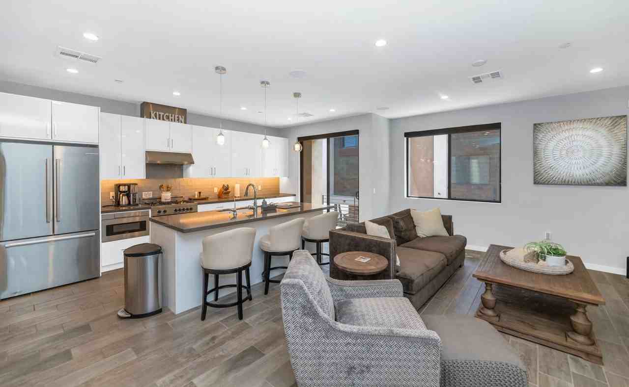 6990 E 6th St #1007 - Photo 3 of 32