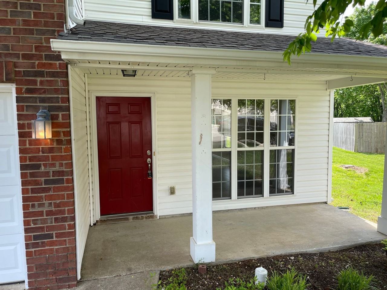 2009 Mccrory Pl - Photo 2 of 20
