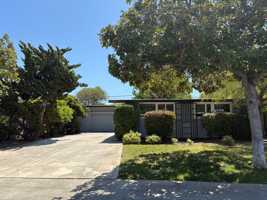 featured image of 14 Roosevelt Cir