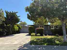 14 Roosevelt Cir - Photo 1 of 1