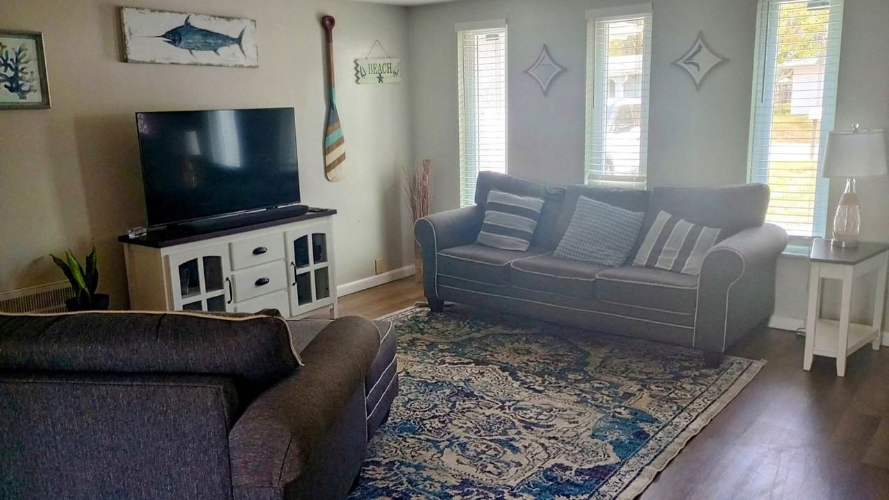 5540 Silver Spur Dr - Photo 3 of 21