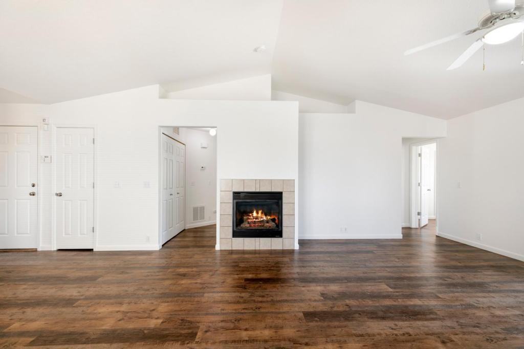 8703 Silver Glen Dr - Photo 7 of 28