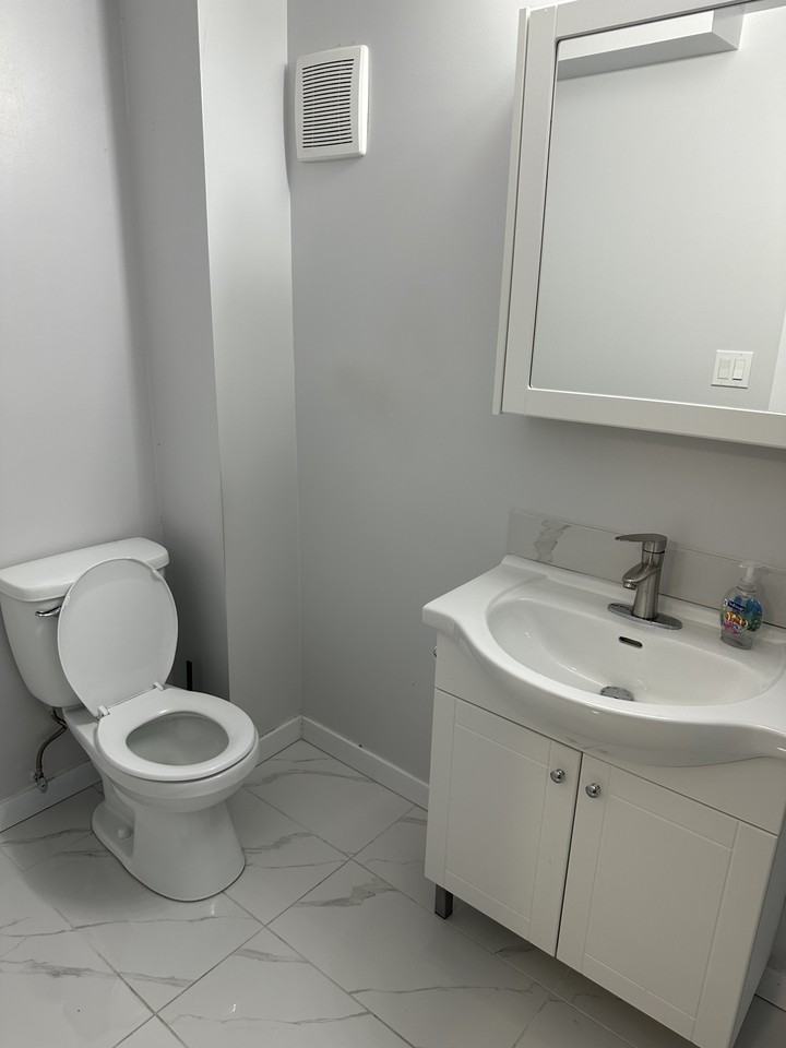 1203 Pinehurst Drive - Photo 3 of 10