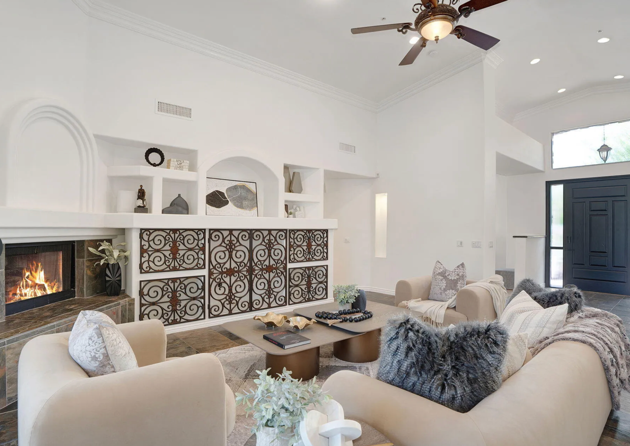 Willow Crest Townhome Apartments - Photo 4 of 11