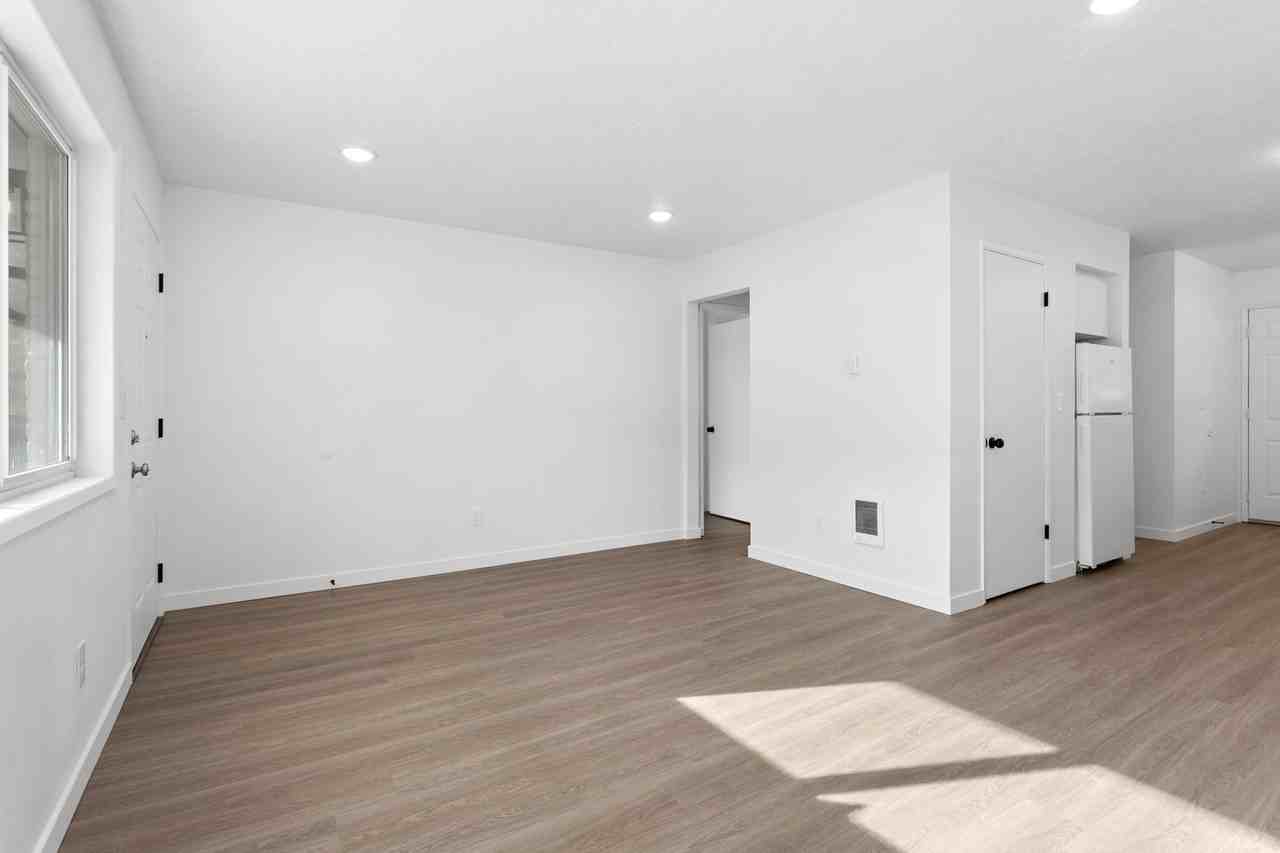 Tabor Villa - Photo 6 of 25