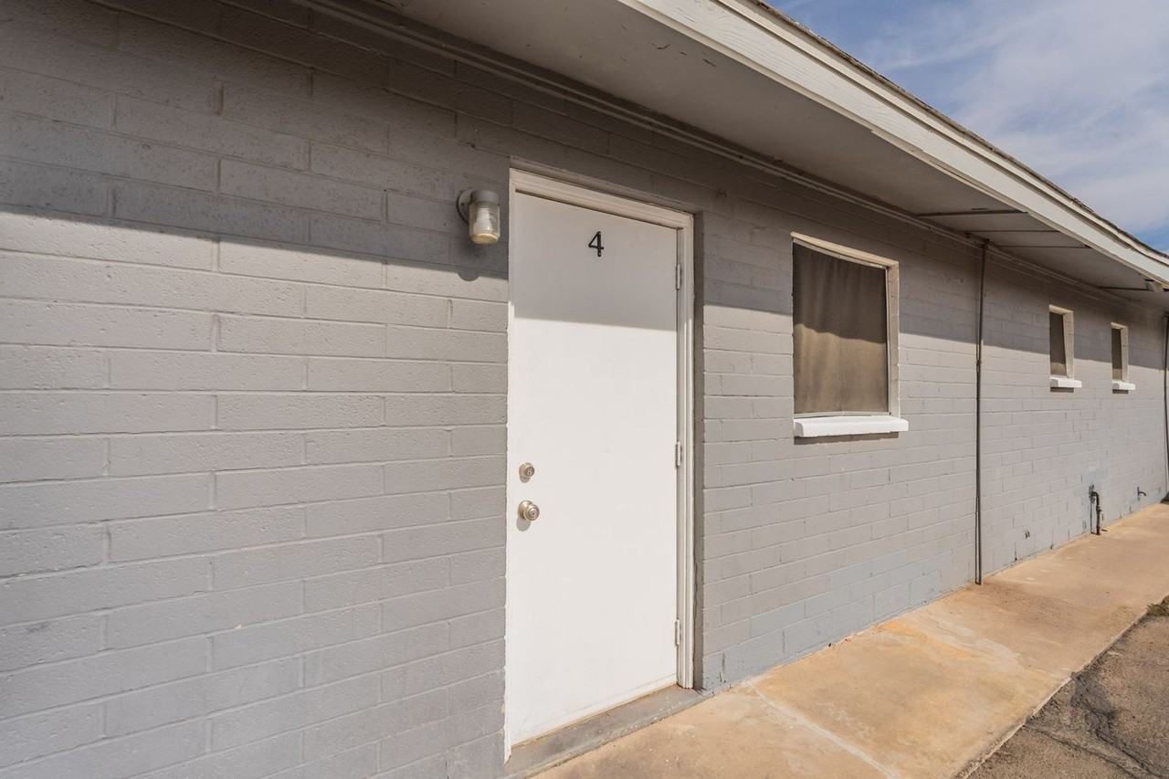 Free!!!! Beautiful One Bedroom Available. 1 month off first months rent move in promotion - Photo 7 of 26