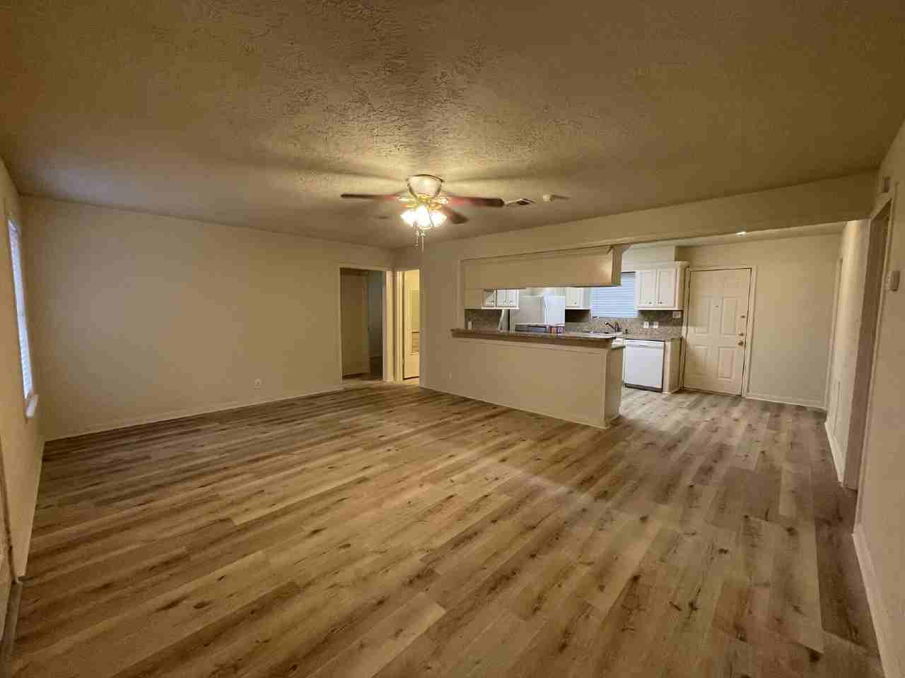 14745 Liberty St - Photo 3 of 17