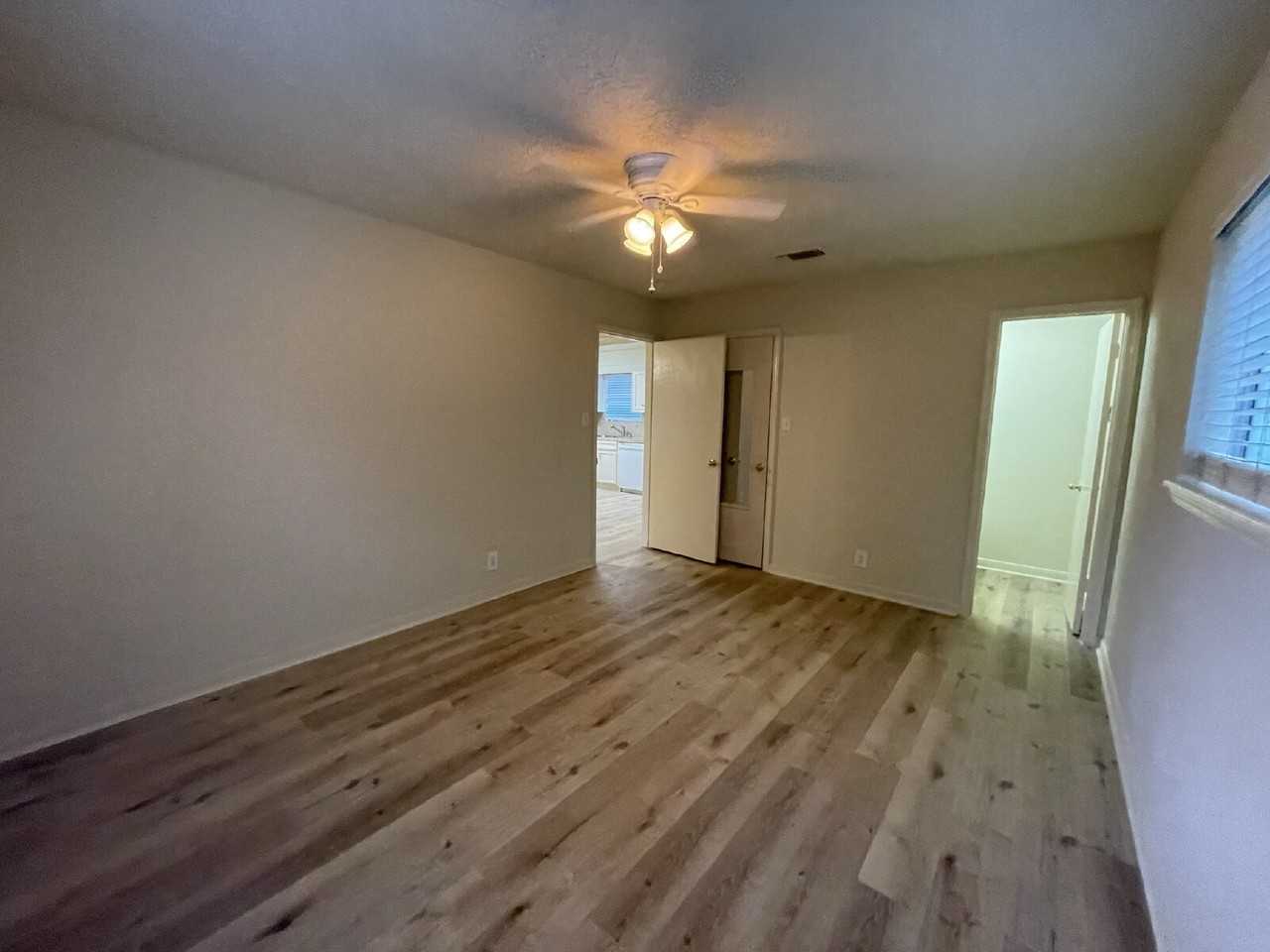 14745 Liberty St - Photo 7 of 17