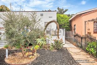 3416 1/2 S Bronson Ave - Photo 1 of 1