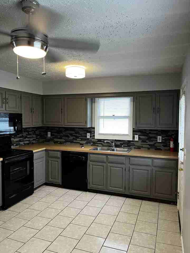 2806 Blendon Woods Blvd #2806 - Photo 2 of 19