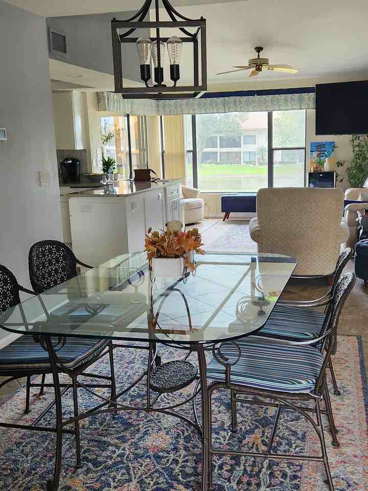 5710 Trailwinds Dr #525 - Photo 3 of 16