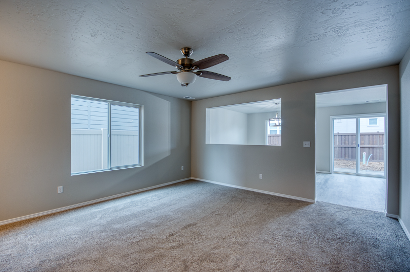 6198 N Carlese Ave - Photo 5 of 20