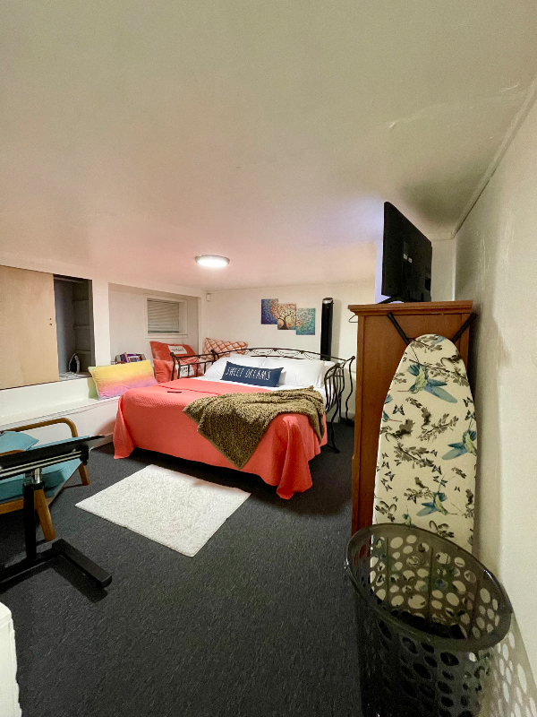 987 4th St - Photo 3 of 10