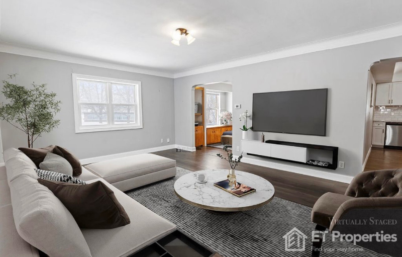 849 Spencer St Ne - Photo 2 of 12