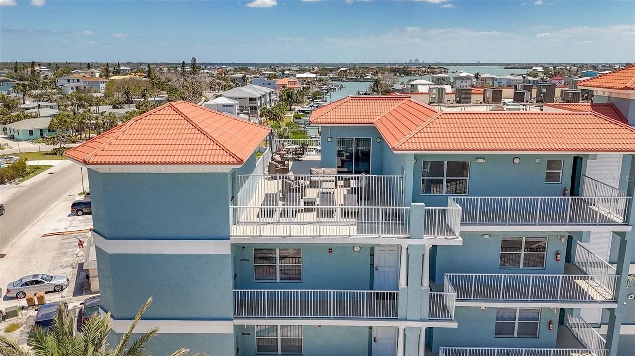 13999 Gulf Blvd #501 - Photo 5 of 50