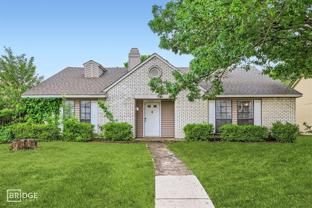 8314 Kensington Dr - Photo 1 of 1