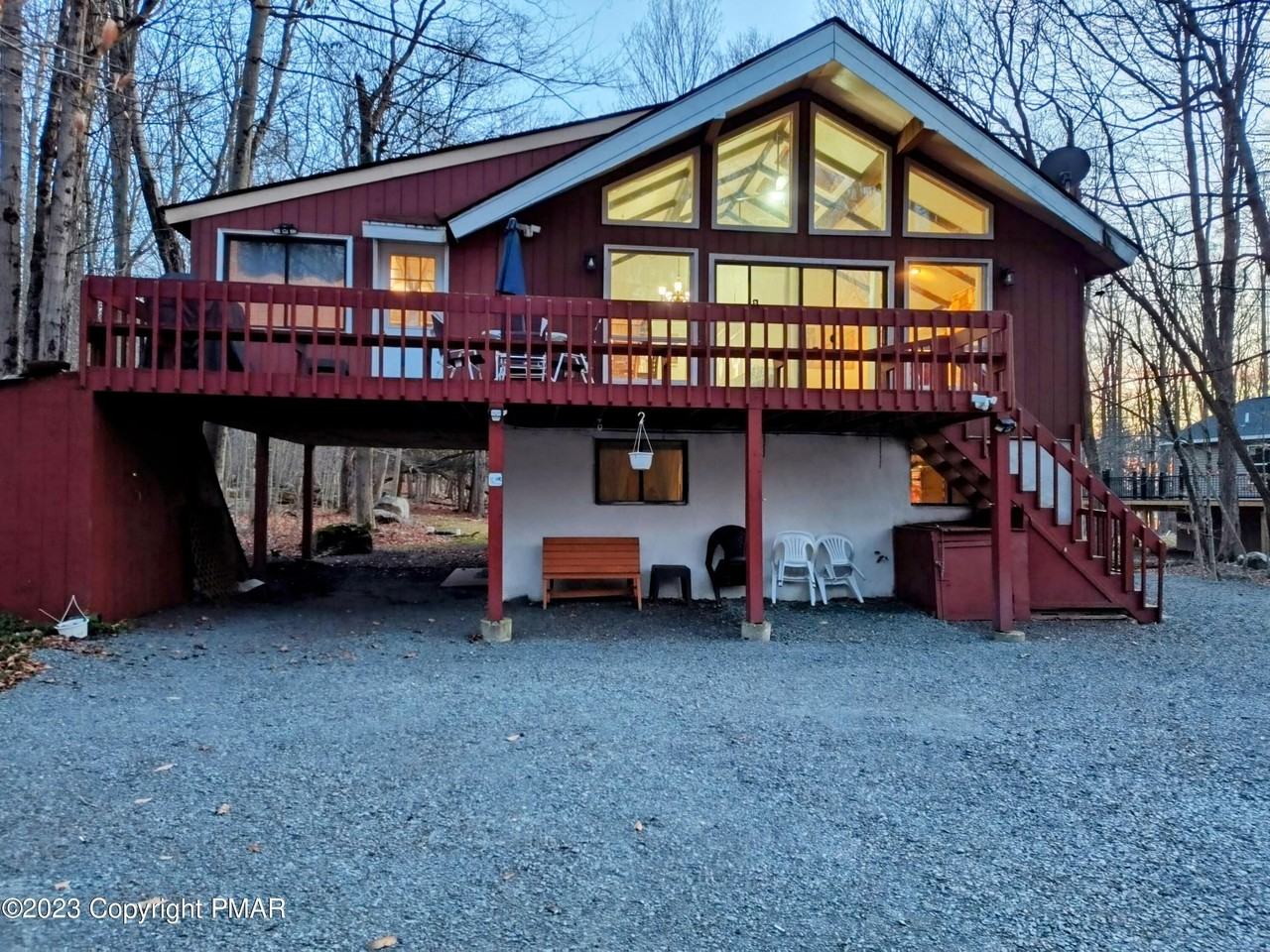 121 Lyman Ln - Photo 2 of 34