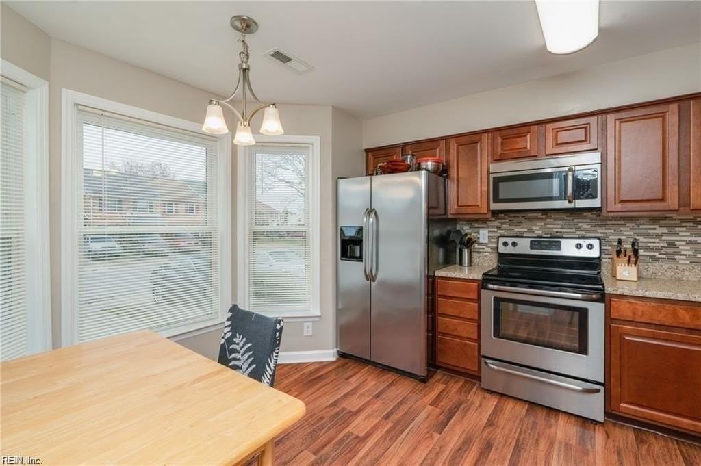 331 Paxford Dr - Photo 4 of 26