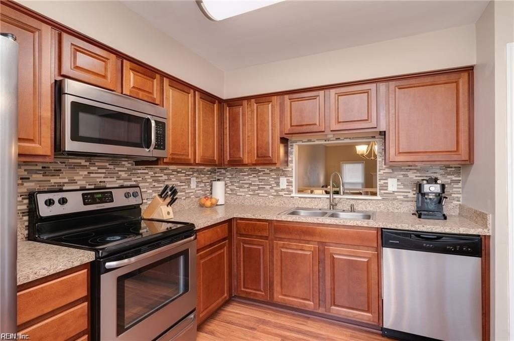 331 Paxford Dr - Photo 5 of 26