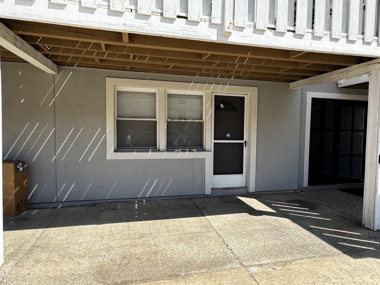 830 E Broadway ##103 - Photo 2 of 9