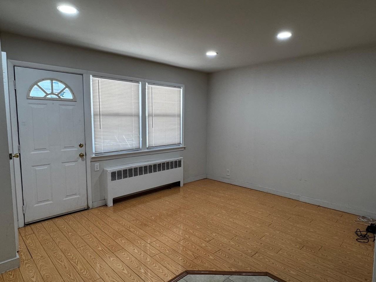 830 E Broadway ##103 - Photo 3 of 9