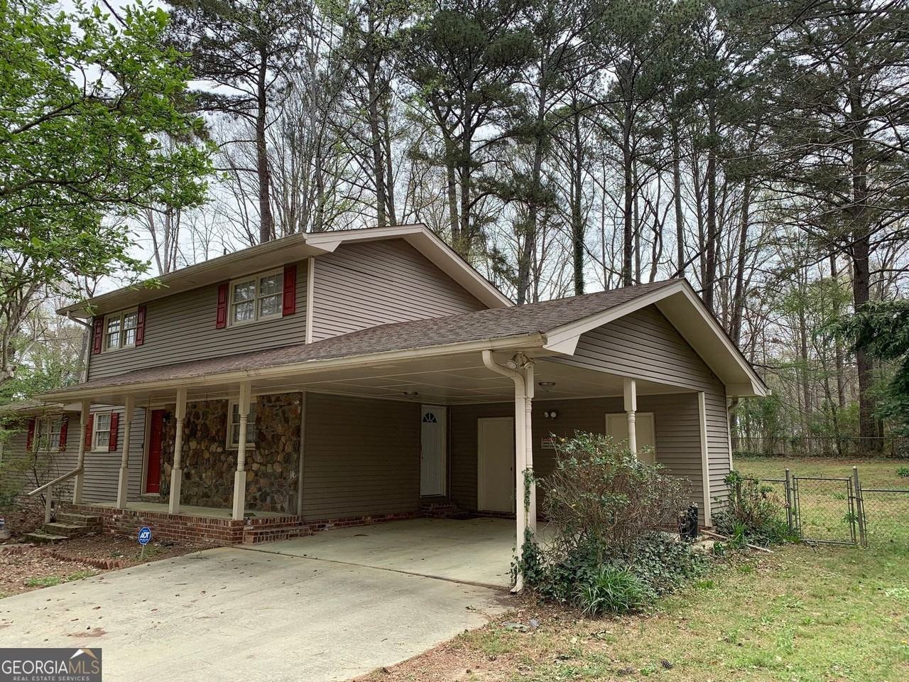 6610 Walker Rd - Photo 5 of 37