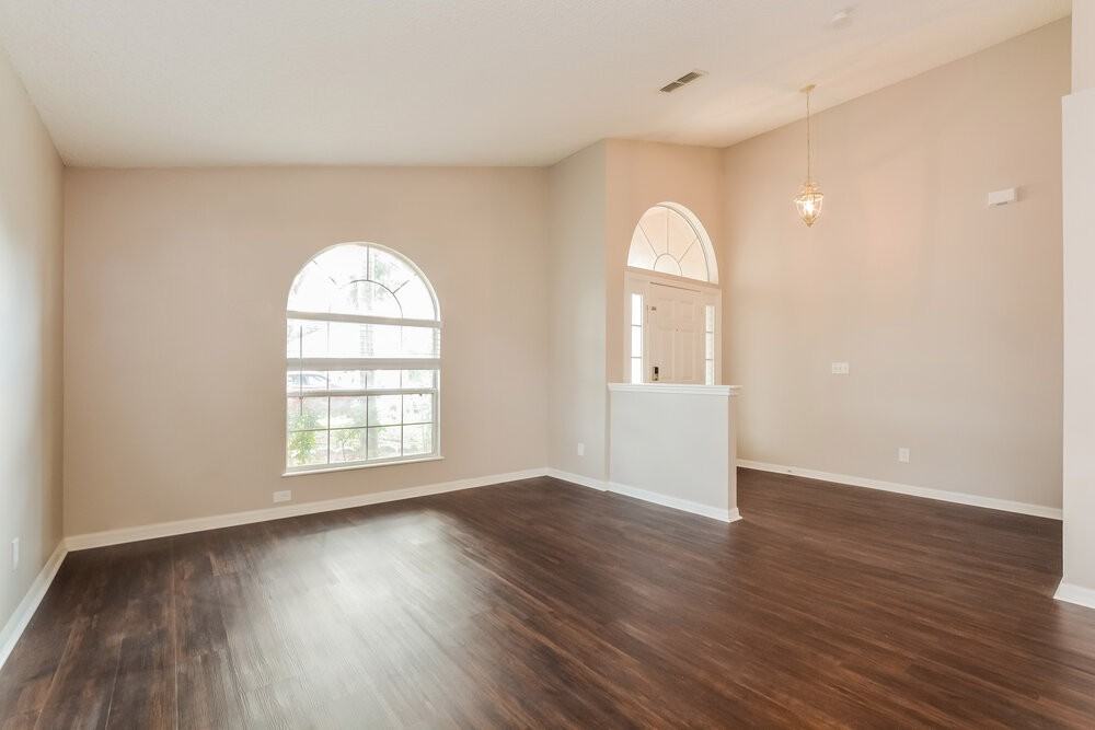 3949 Hillingdon Rd - Photo 3 of 16