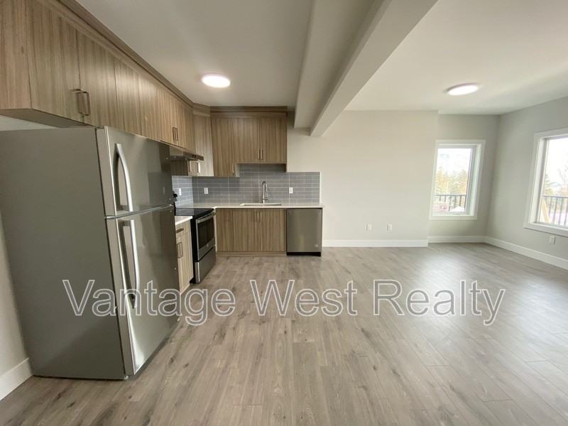 3559 Goldie Way - Photo 3 of 24