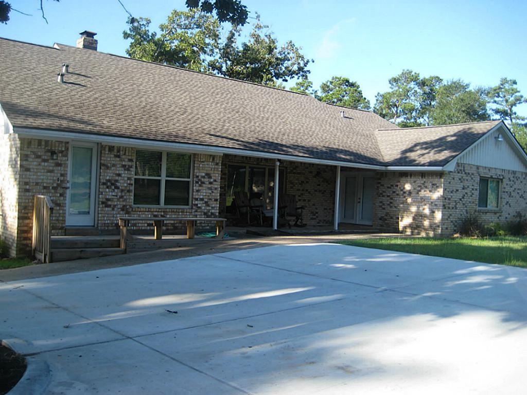 18688 W Farm to Market 1097 - Photo 2 of 16