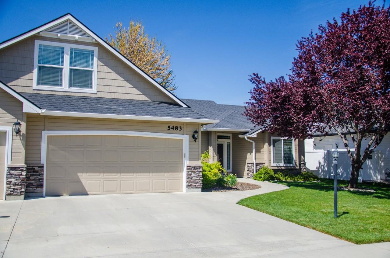 5483 N Black Sand Ave - Photo 7 of 20