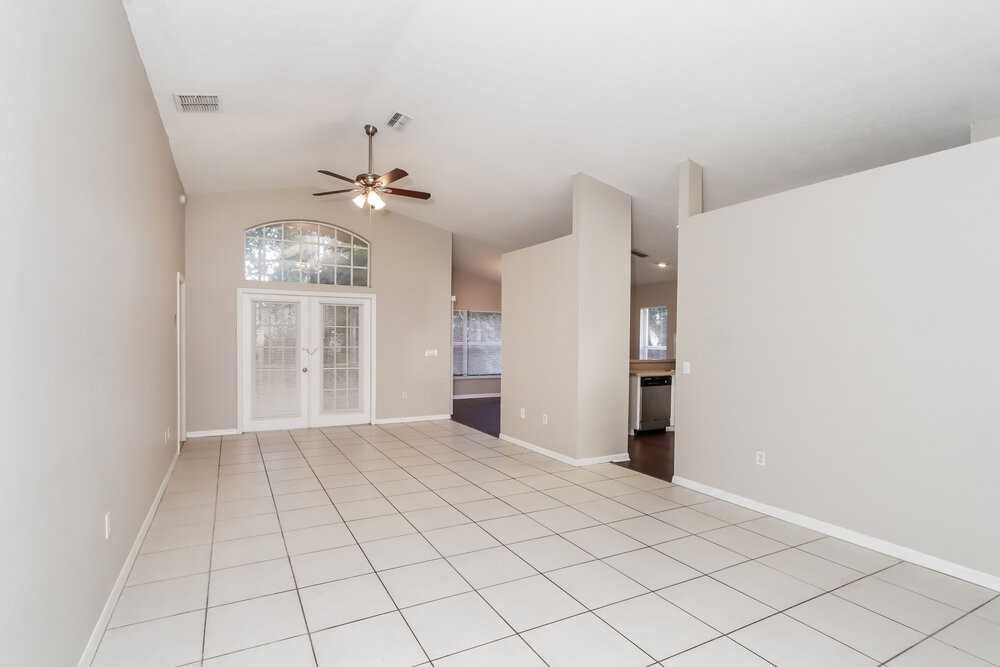 10932 New Brighton Ct - Photo 3 of 16