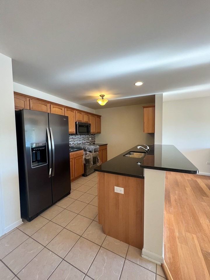 30 Nugent St #430 - Photo 3 of 18