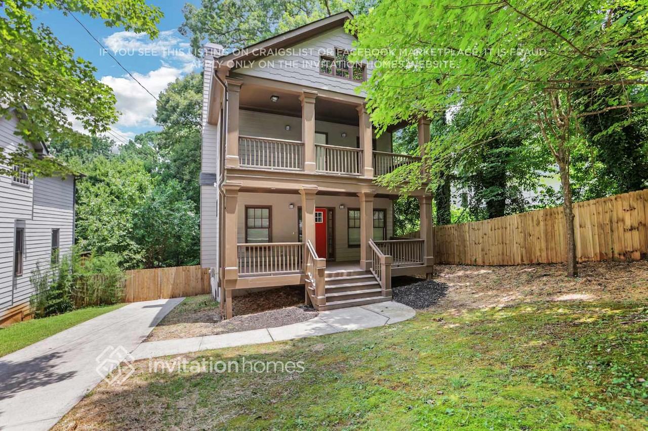 3342 Lawrence St - Photo 3 of 22