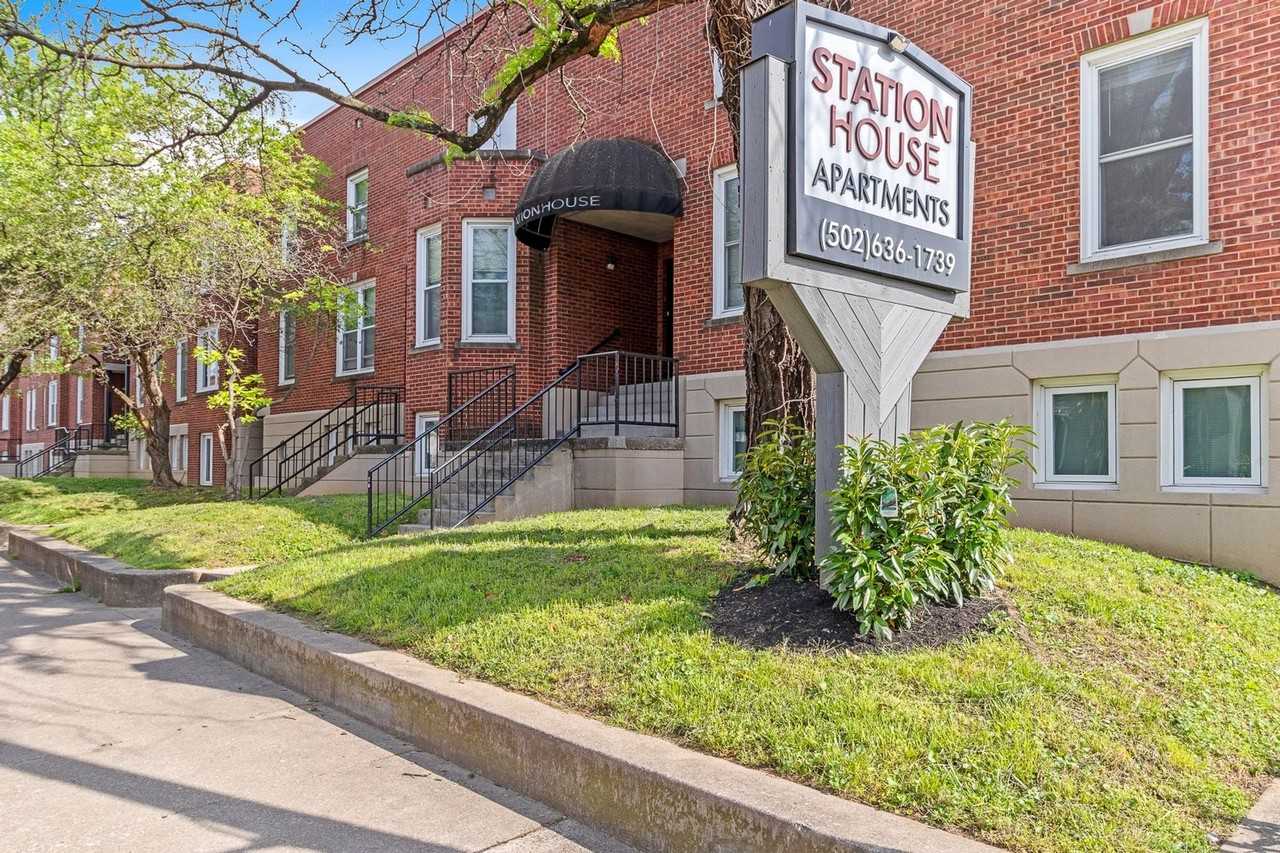 Station House Apartments - Photo 2 of 37