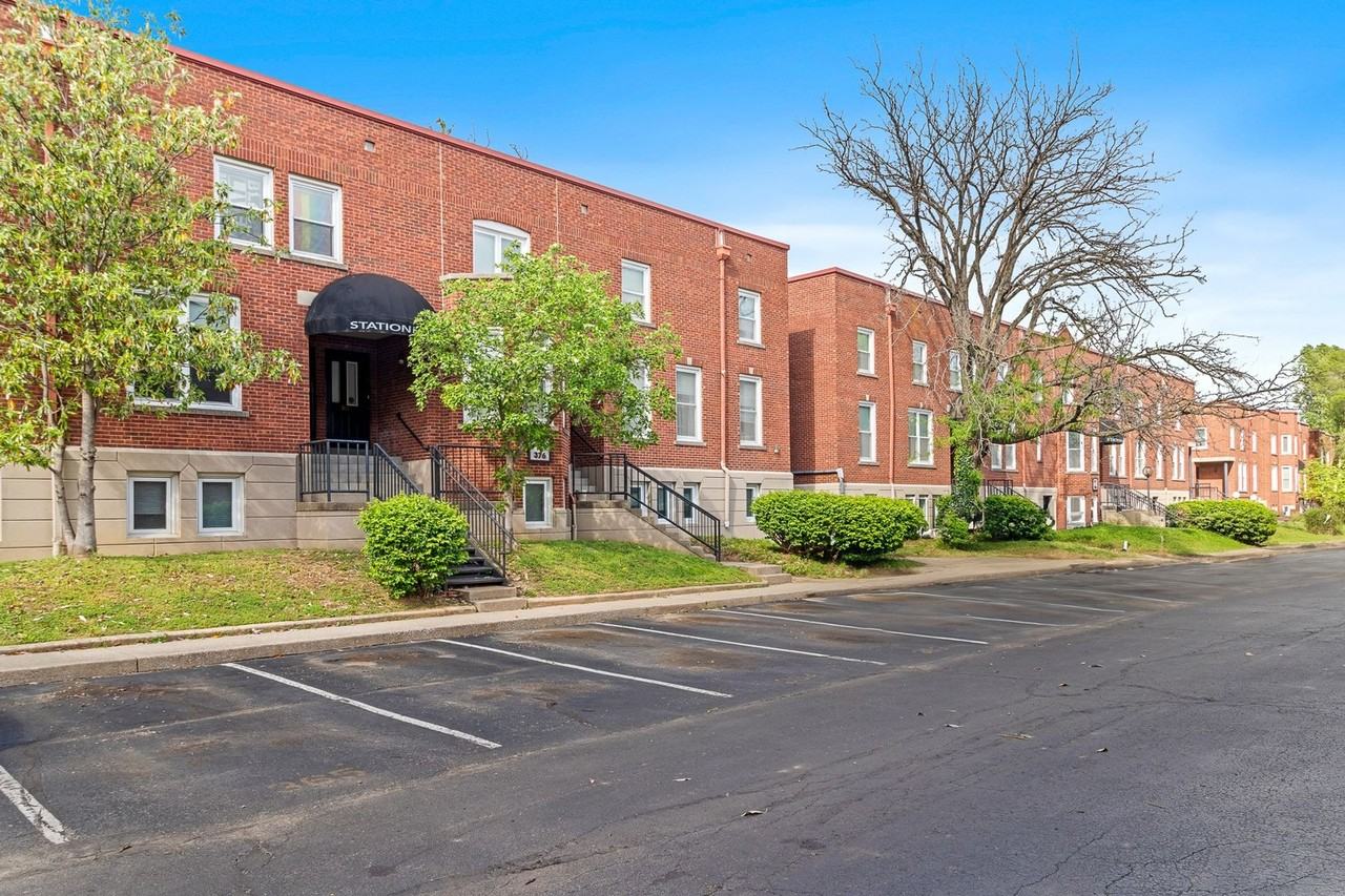 Station House Apartments - Photo 3 of 37