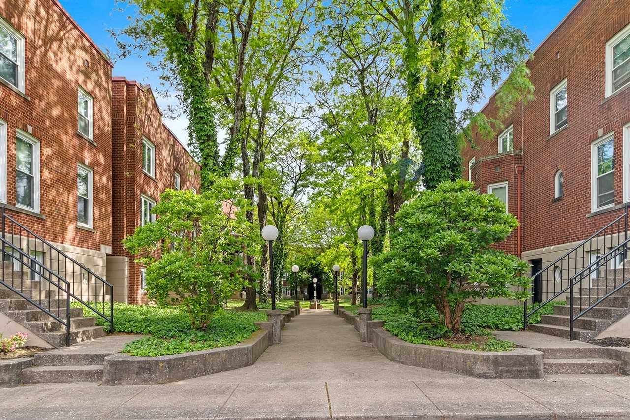 Station House Apartments - Photo 5 of 37