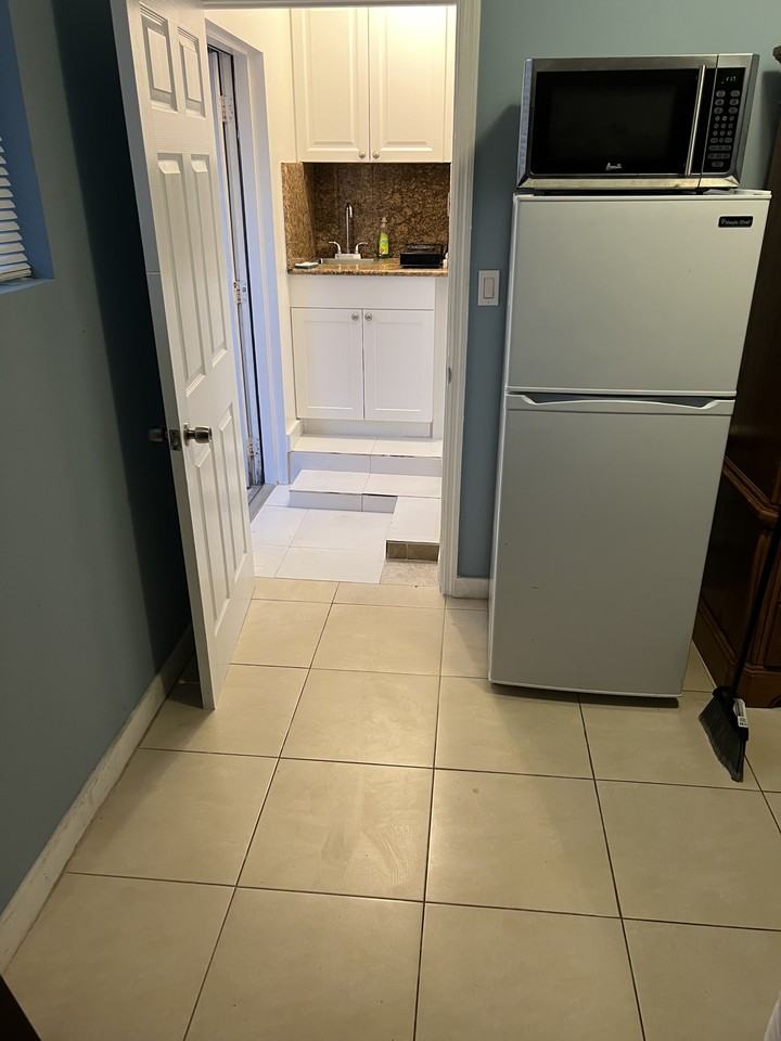 Hope St #NA - Photo 2 of 9