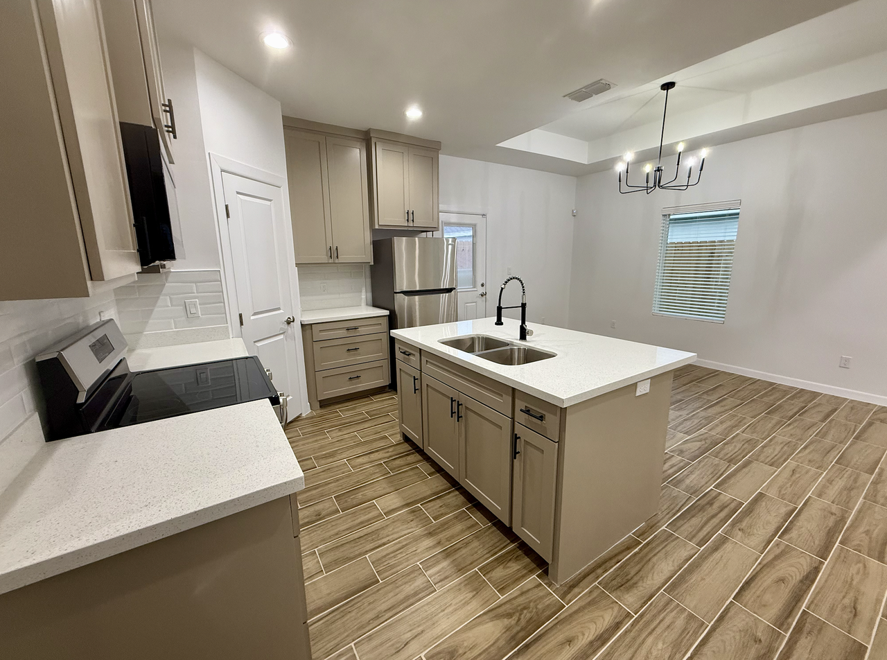 3309 Wolf Creek Ave #2 - Photo 3 of 20