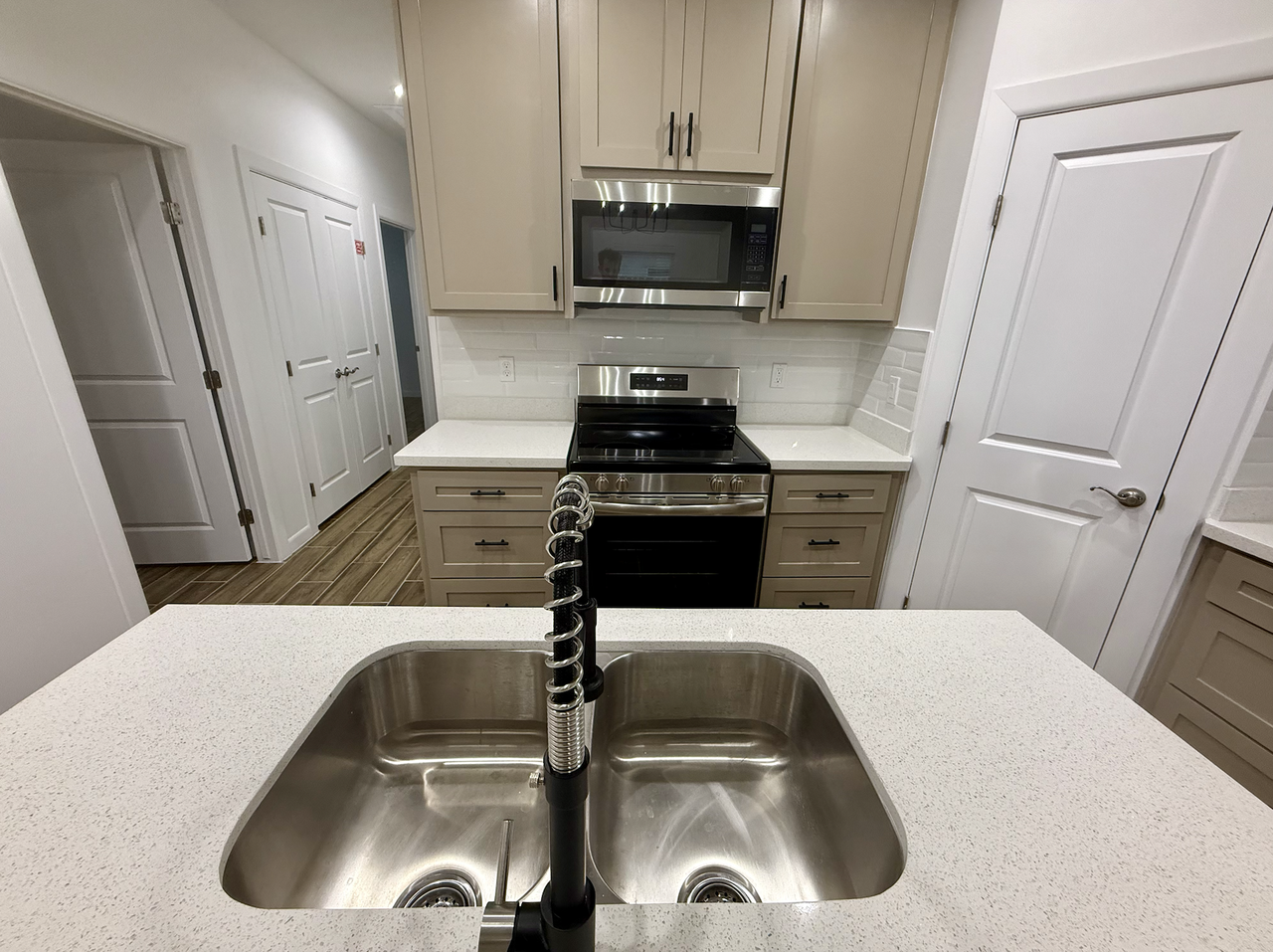 3309 Wolf Creek Ave #2 - Photo 5 of 20