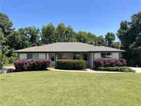 2058 Nettie Ct #B - Photo 1 of 1