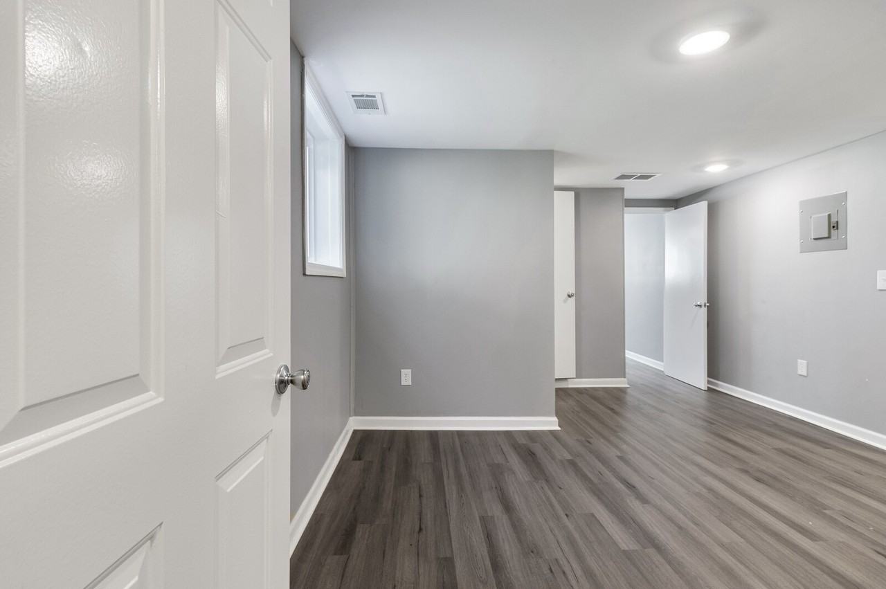 2058 Nettie Ct #B - Photo 6 of 16