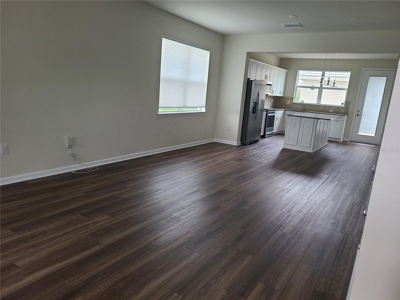 12021 Cranston Way - Photo 5 of 15