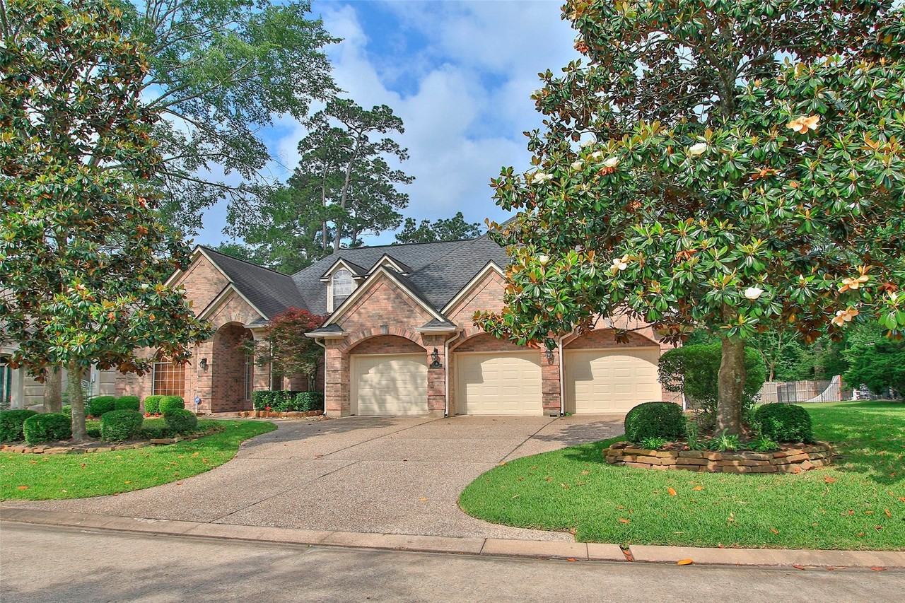 27 Cape Jasmine Pl - Photo 2 of 50