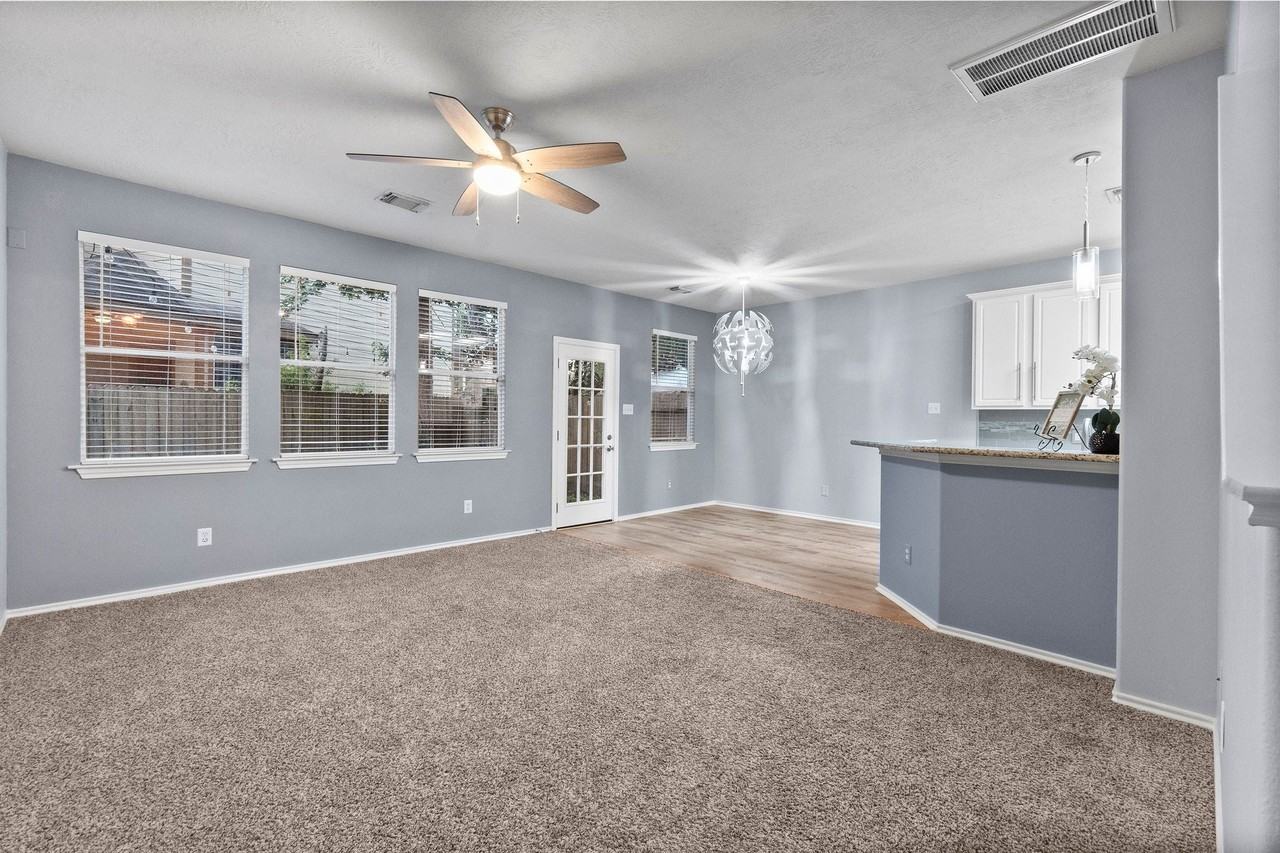 99 Gallery Cove Ct - Photo 4 of 18