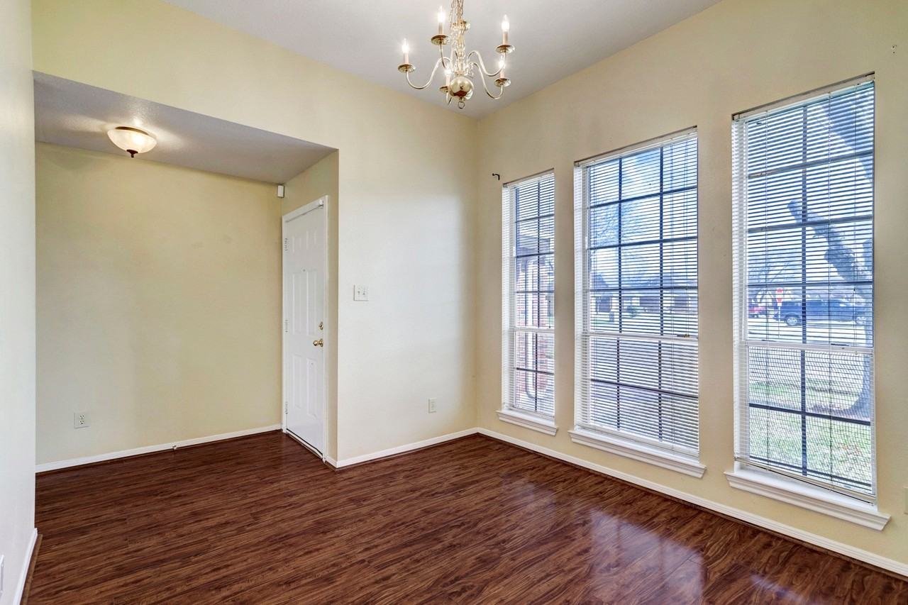 8203 Eastpoint Blvd - Photo 6 of 20