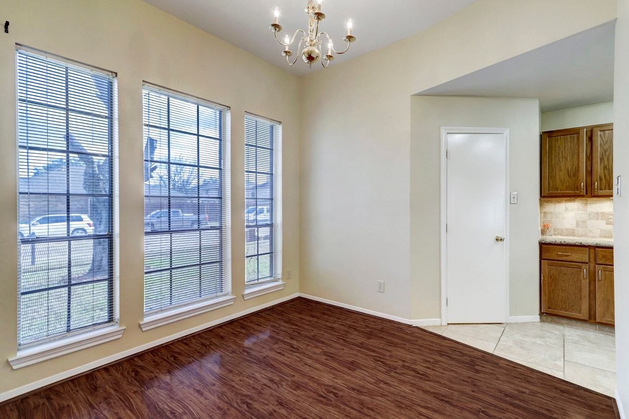 8203 Eastpoint Blvd - Photo 7 of 20