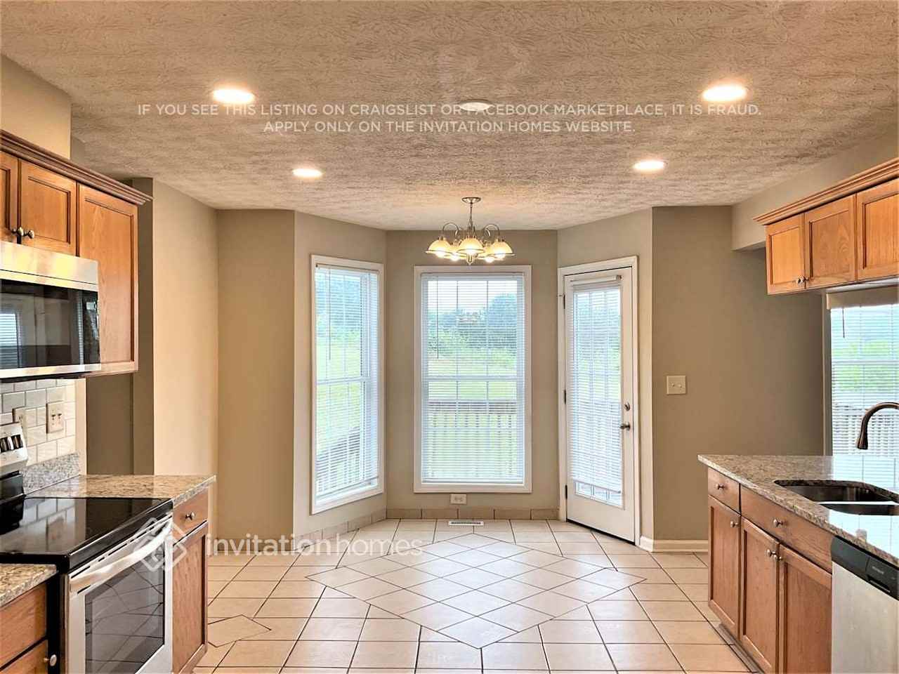 635 Madison Chase Dr - Photo 7 of 19