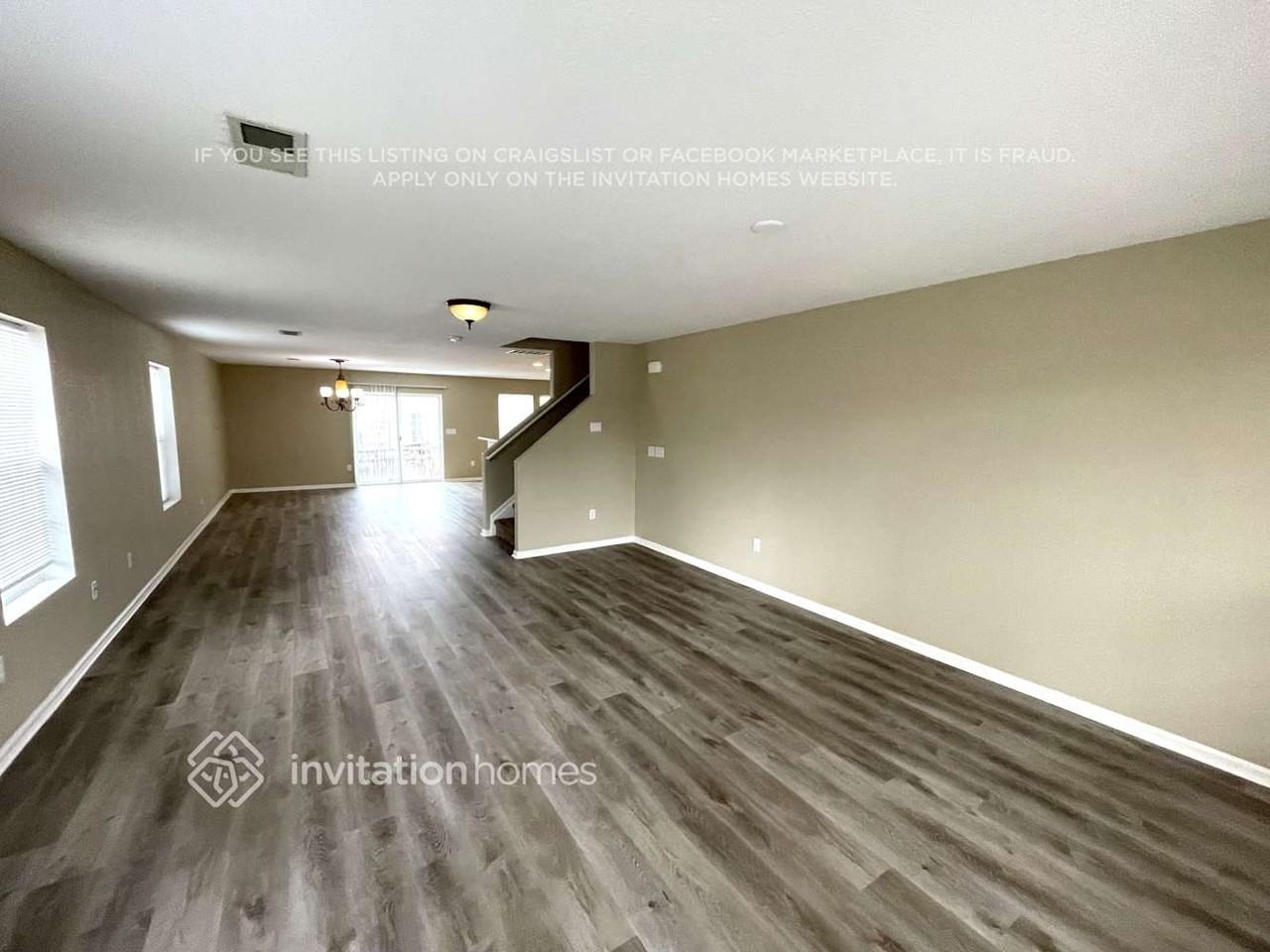 1930 Quartz St - Photo 4 of 15